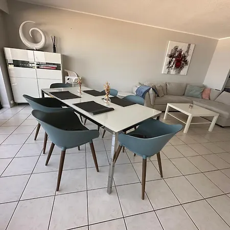 Lägenhet C- View Palace *